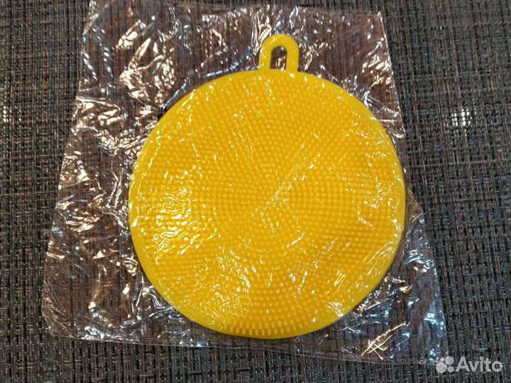 Силиконовая щётка-прихватка 