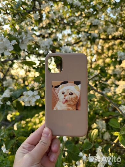 Чехол на iPhone 11