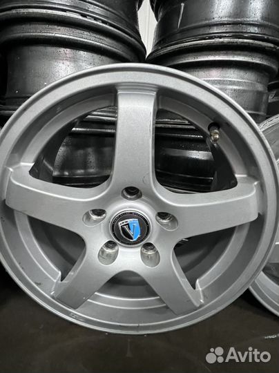 Литые диски r16