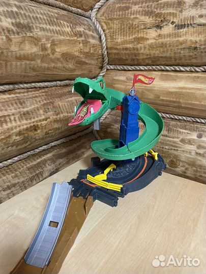 Трек Хот Вилс дракон