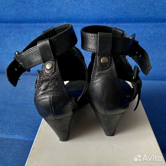 Нарядные босоножки ASH