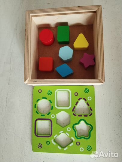 Развивающие игрушки бронь