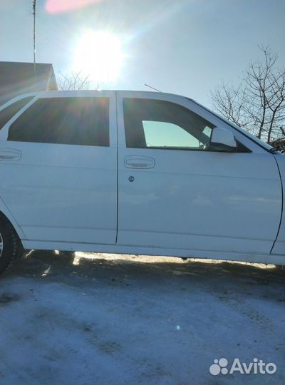 LADA Priora 1.6 МТ, 2011, 200 000 км