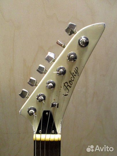 Rocky Guitar (made in Korea)