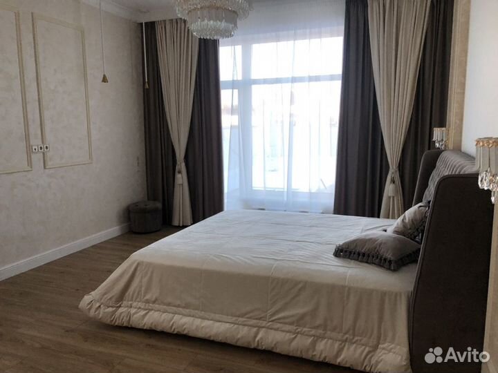 Швея по пошиву штор