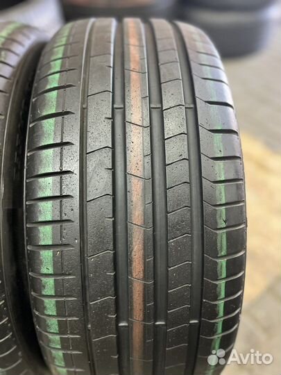 Pirelli P Zero PZ4 235/40 R18