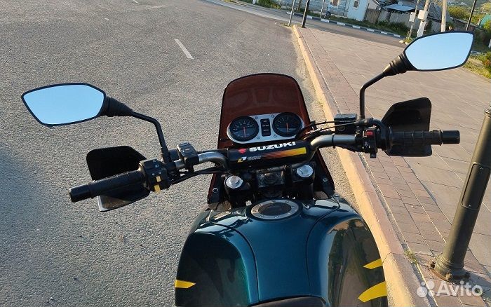 Suzuki DR 800