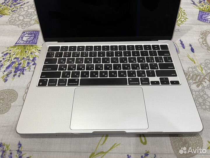 Apple macbook 13 2022 m2 512
