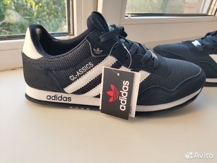 Кроссовки adidas cl-assics темно-синие весна-лето