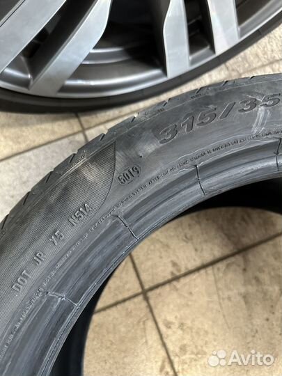 Pirelli P Zero 315/35 R20 110W