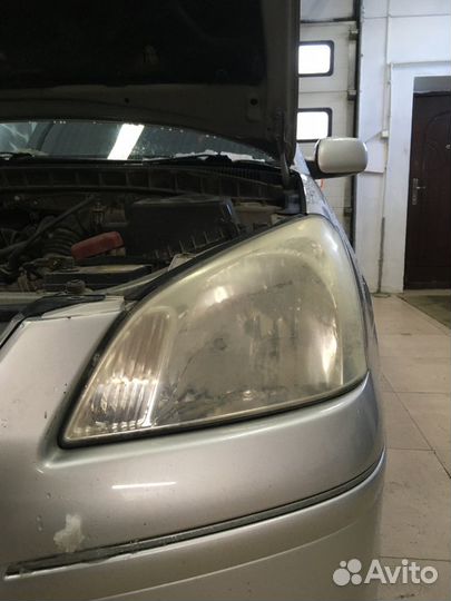 Toyota Premio чистка, бронь фар