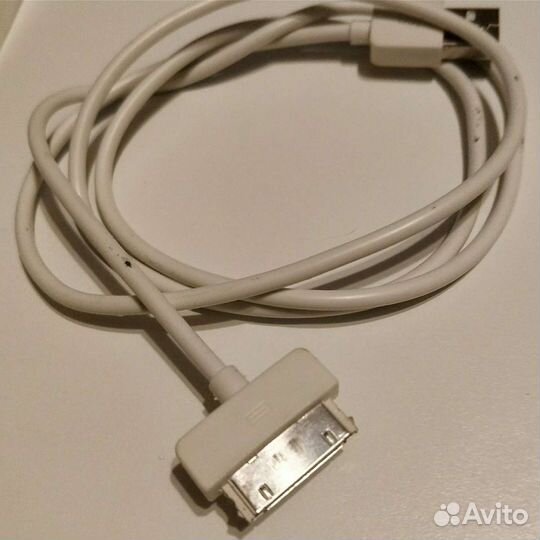 Кабель - зарядник от Ай Пада