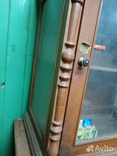 Буфет старинный деревянный