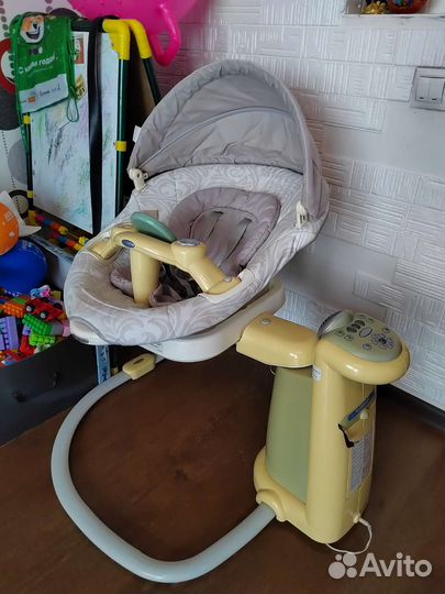 Укачивающий центр graco
