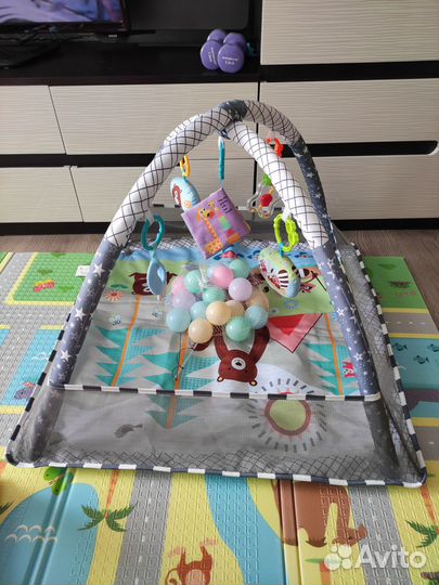 Развивающий коврик для новорожденных