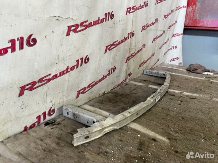 Усилитель бампера передний Bmw 5-Series G30