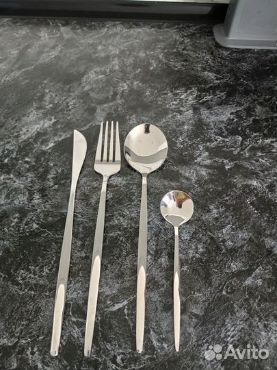 Набор столовых приборов на 6 персон