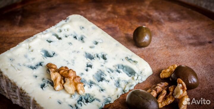 Сыр мягкий с голубой плесенью Дор Блю Dorblue