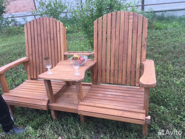 Кресло для двоих из дерева