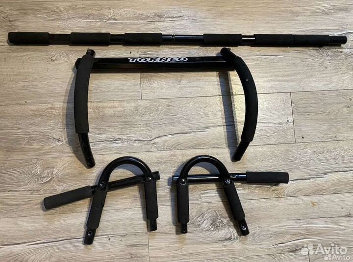 Турник в дверной проем Torneo