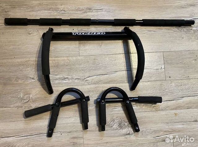 Турник в дверной проем Torneo