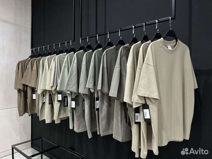 Брендовые вещи в Тюмени