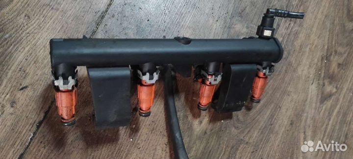 Форсунка peugeot partner 1 1.6 nn