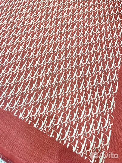 Платок шерстяной Dior красный мягкий тонкий