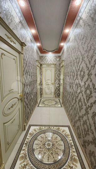 2-к. квартира, 63 м², 1/6 эт.