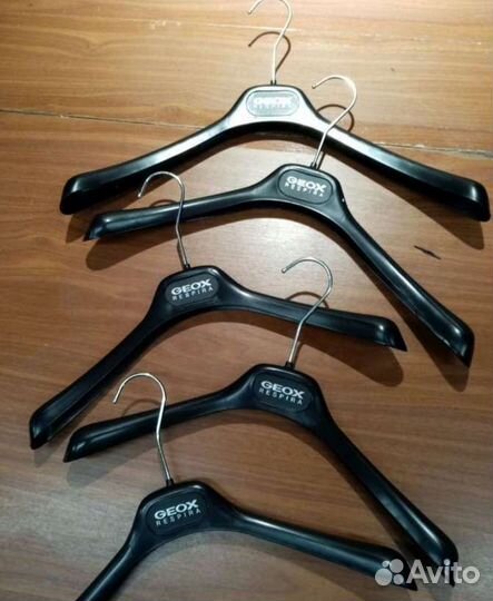 Вешалки Плечики