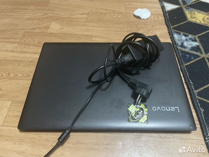 Ноутбук Lenovo