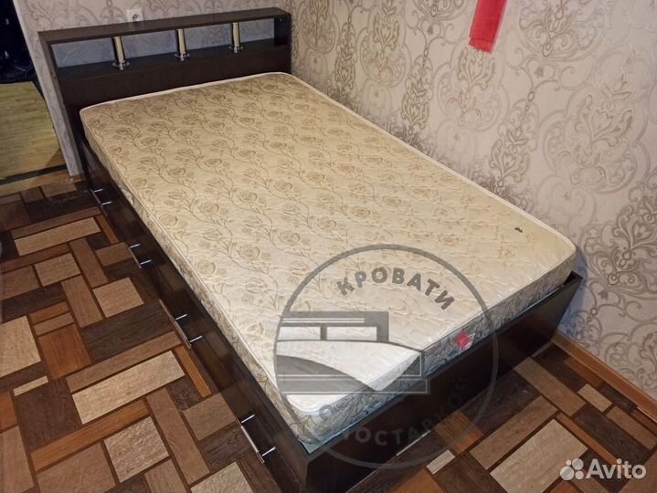 Кровать полутороспальная с ящиками