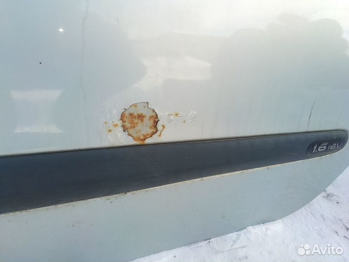 Дверь передняя правая Рено Сценик 1