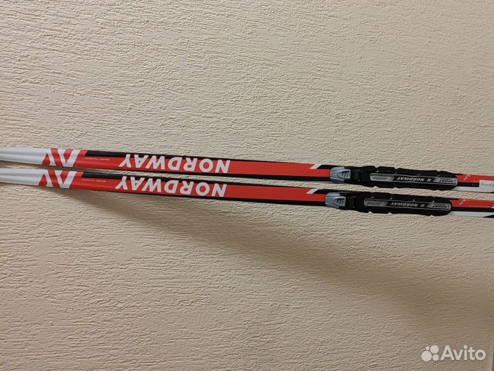 Беговые лыжи 160,с ботинками