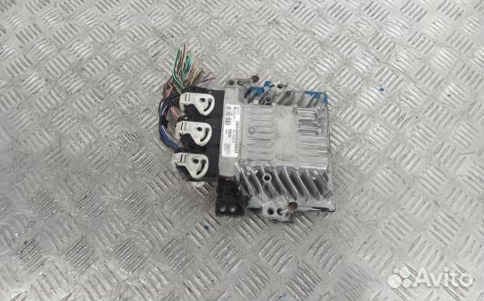 Блок управления двс ford focus 2 (8DN04PC01)