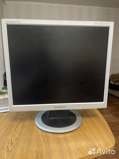 Монитор Samsung syncmaster 713n