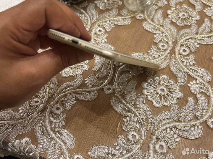 Телефон iPhone 7 plus 32gb