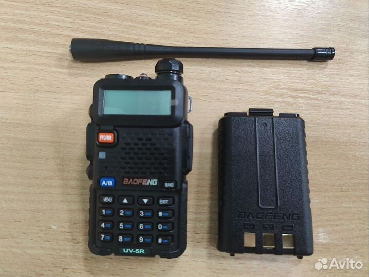 Baofeng UV-5R черная мощность 8 Ватт