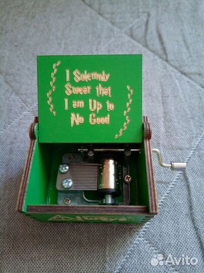 Музыкальная шкатулка-шарманка Гарри Поттер