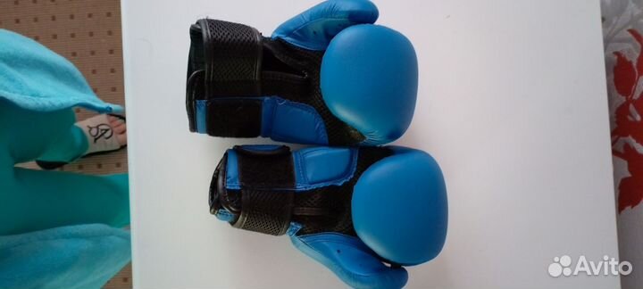 Боксерские перчатки
