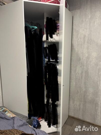 Угловой шкаф