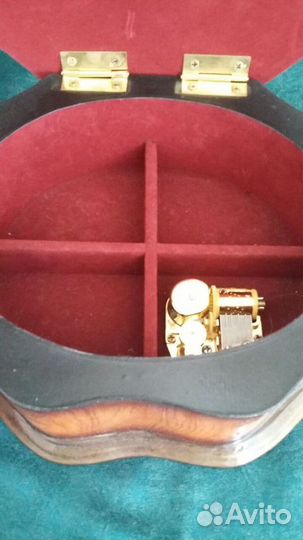 Деревянная шкатулка, с музыкой