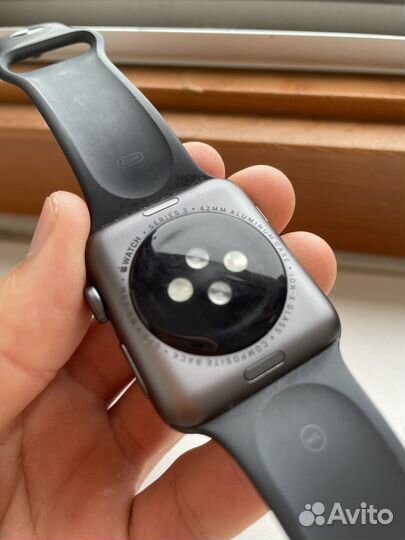 Часы apple watch 3 42mm в отличном состоянии