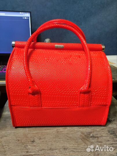 Сумка чемодан для мастера маникюра