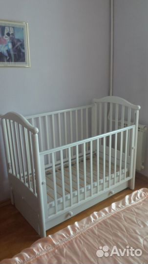 Продам детскую кроватку