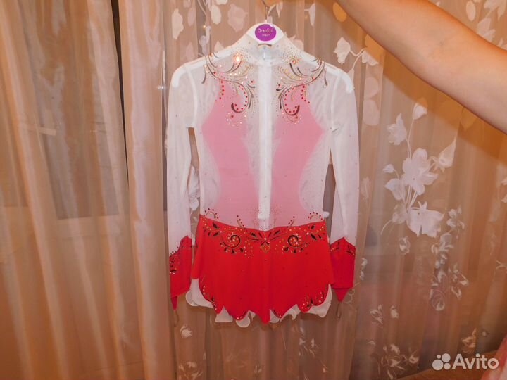 Платье для фигурного катания рост 135-140 артблеск