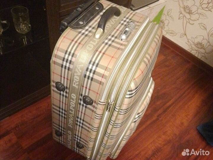 Чемодан на колесах бу