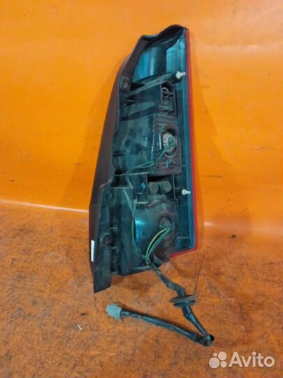 Стоп 4881A на Nissan Serena PC24