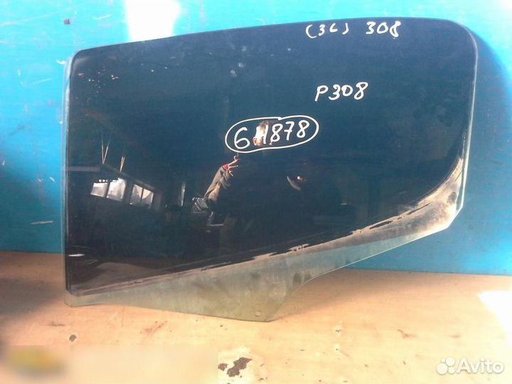 Стекло двери задней левой Peugeot 308 I 2007-2015