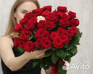 Букет из 51 красной розы 60-70 см (Россия)